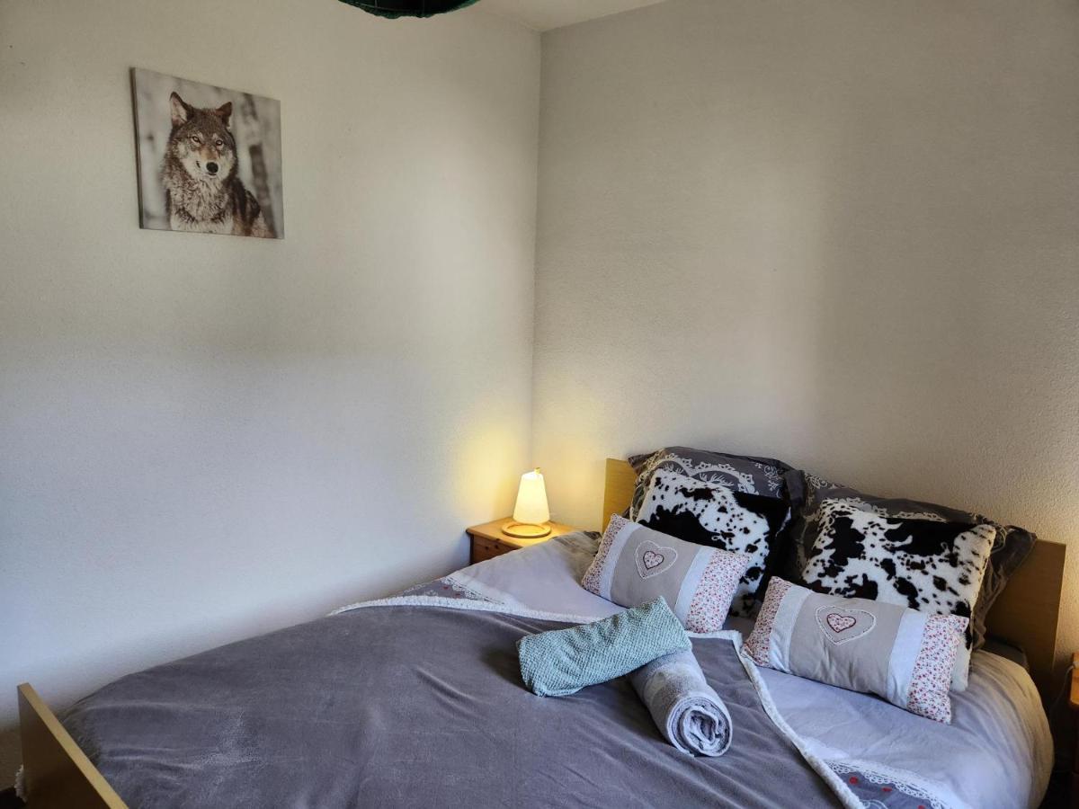 Gite Bruyere, 2 A 5 Personnes Avec Salle De Jeux Et Spa Dans La Residence ว็องทรง ภายนอก รูปภาพ