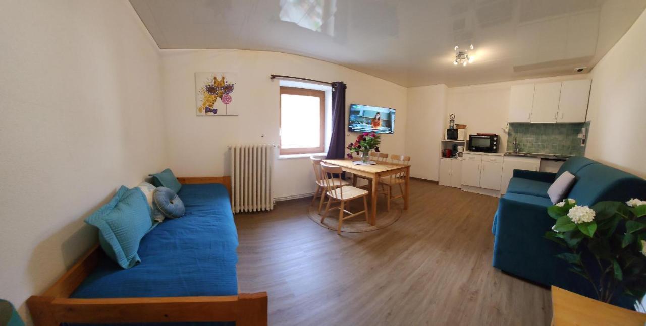 Gite Bruyere, 2 A 5 Personnes Avec Salle De Jeux Et Spa Dans La Residence ว็องทรง ภายนอก รูปภาพ